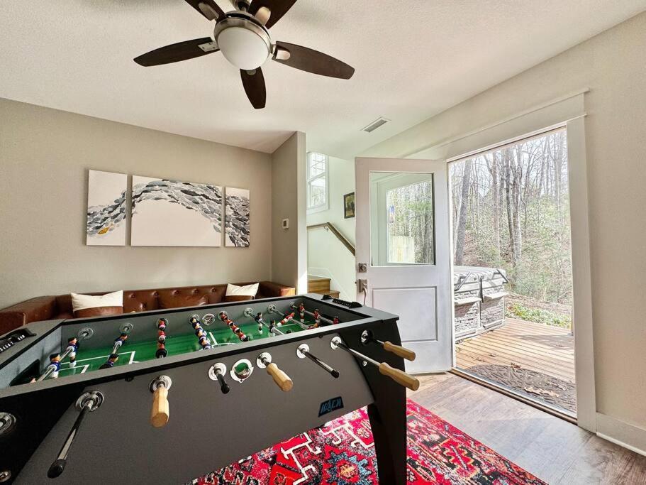 The Cove Retreat- Hot Tub/Screened Porch/Game Room Lake Lure Bagian luar foto
