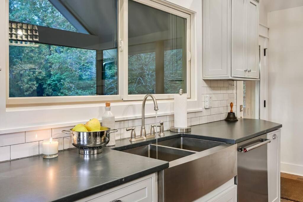 The Cove Retreat- Hot Tub/Screened Porch/Game Room Lake Lure Bagian luar foto